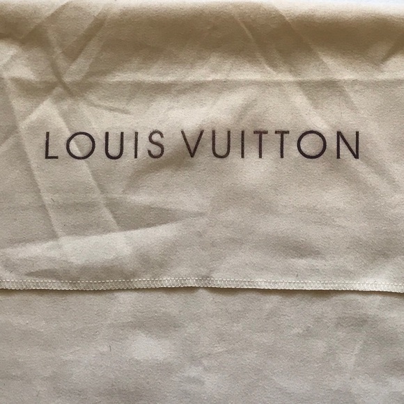 NewLOUIS VUITTON EnvelopeStorage Bag.Bag/Boots Offers accept.Willing to negotiat - Picture 3 of 10